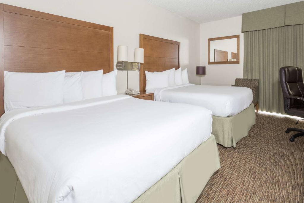 Days Hotel By Wyndham Peoria Glendale Area Dış mekan fotoğraf